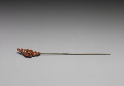 图片[2]-Gilt hairpin decorated with a seed pearl and  coral seed beads arrayed in the form of “double happiness” character, Qing dynasty (1644-1911)-China Archive